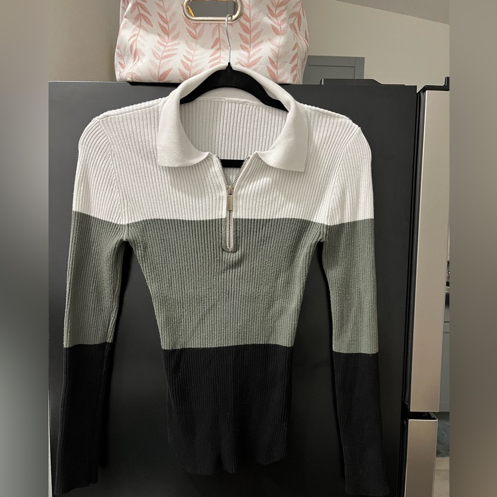Colorblock Ribbed Collared long sleeve shirt